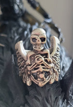 Load image into Gallery viewer, Skull ring
