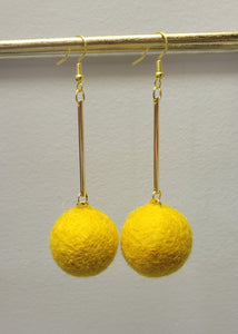 Pom pom earrings