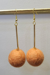 Pom pom earrings