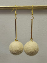 Load image into Gallery viewer, Pom pom earrings
