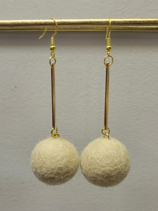 Pom pom earrings