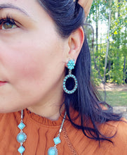 Load image into Gallery viewer, Turquoise earrings
