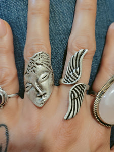 Angel wing ring