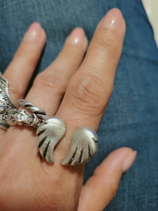 Angel wing ring