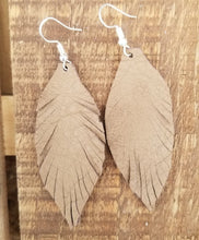 Load image into Gallery viewer, Boho small leather earrings
