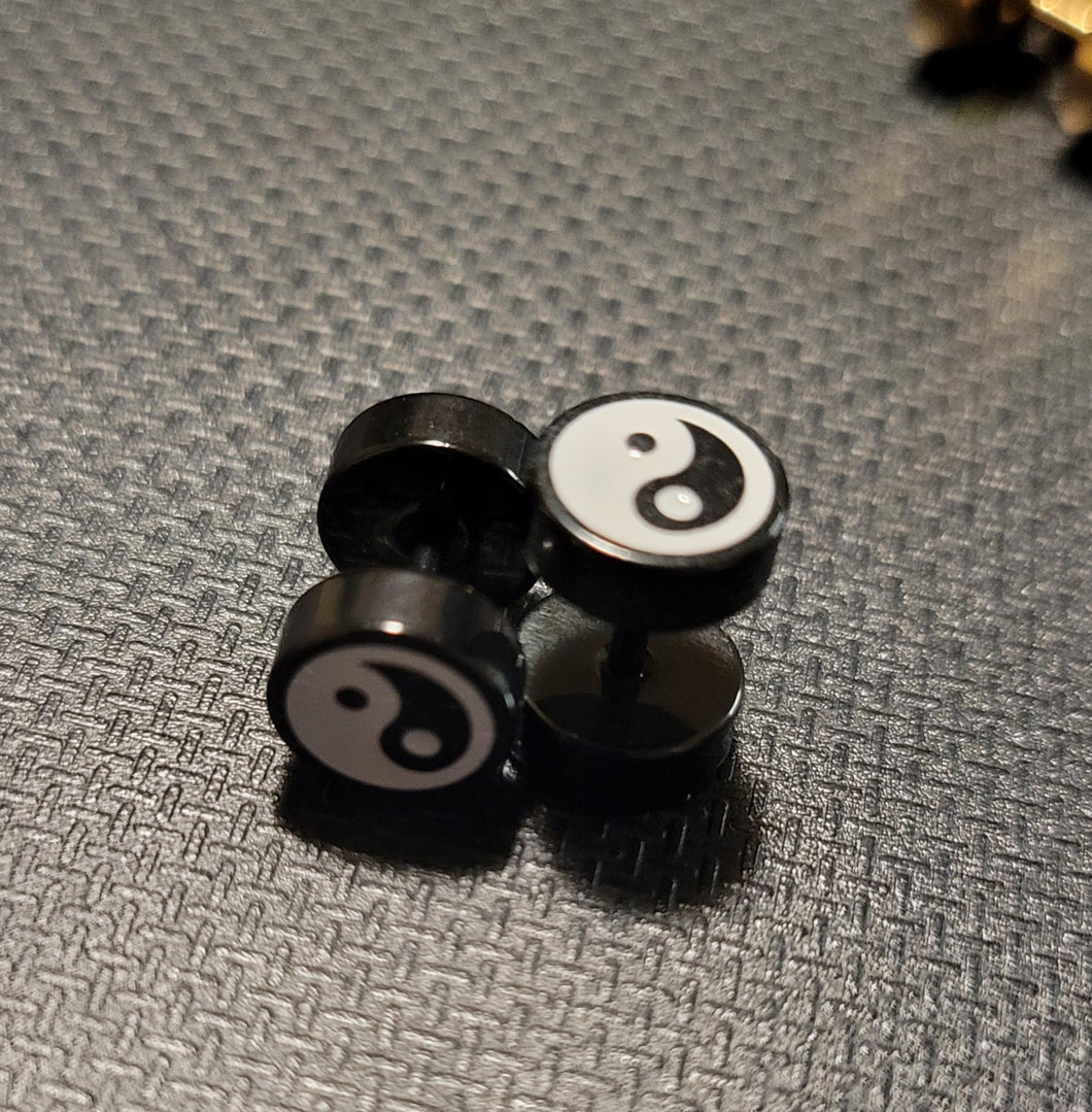 Yin yang studs