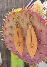 Load image into Gallery viewer, Oval leather earrings
