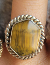 Load image into Gallery viewer, Tiger&#39;s eye rings
