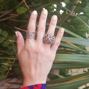 Flower power ring