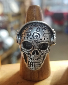 Musicality skull ring