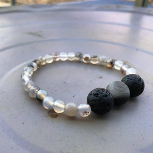 Agate and lava rock bracelet