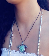 Load image into Gallery viewer, Turtle turquoise necklace
