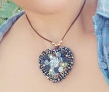 Load image into Gallery viewer, Heart adjustable necklace
